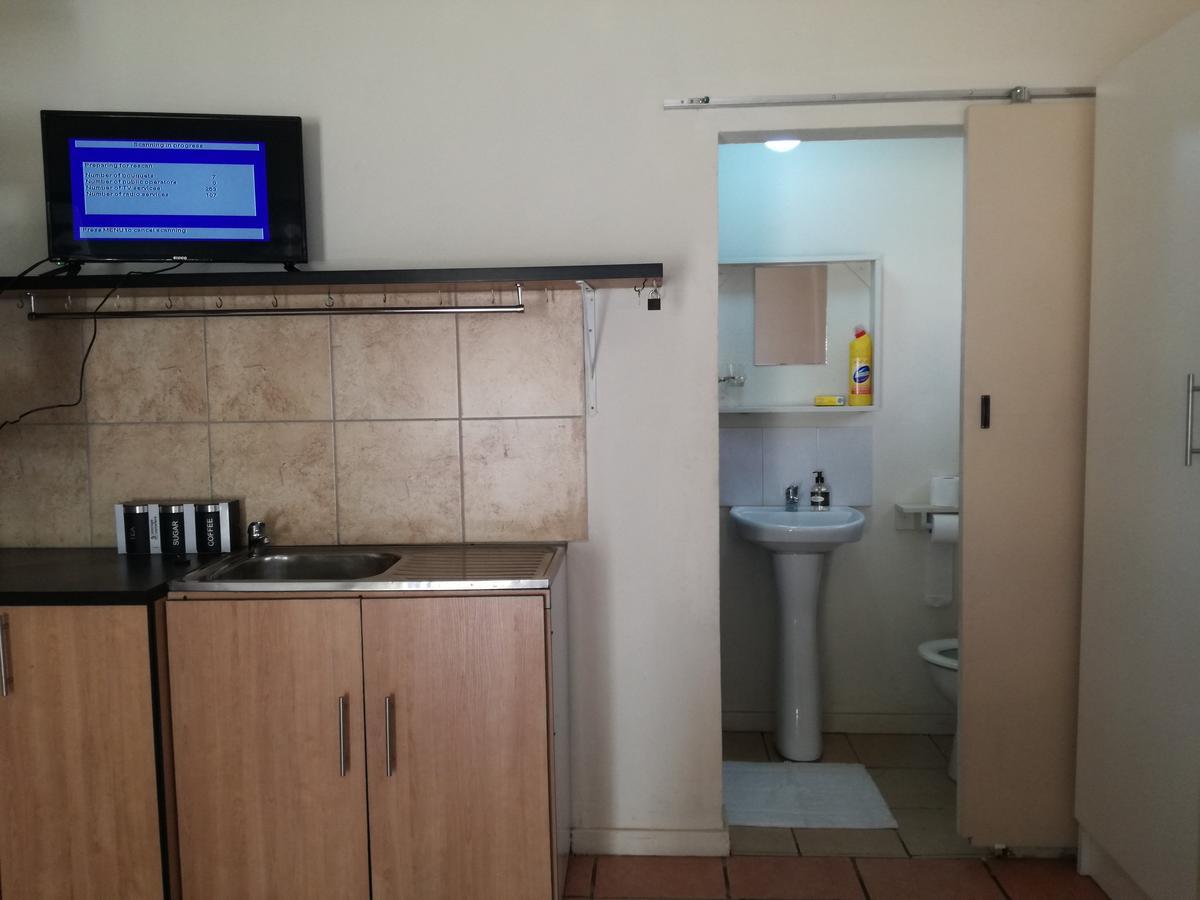 Mulmas Guest House Pretoria Exterior photo